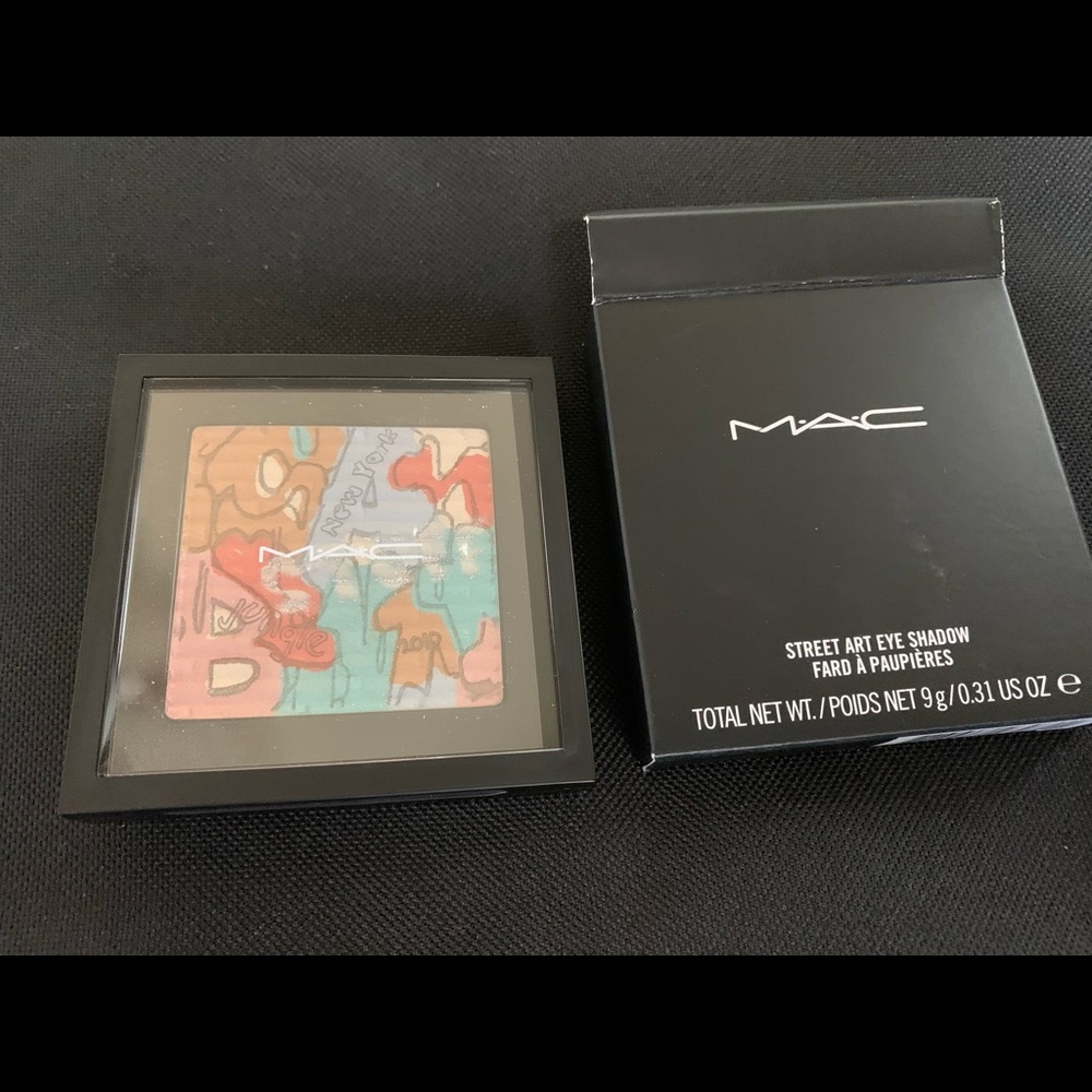 MAC New Street Art Eyeshadow Palette